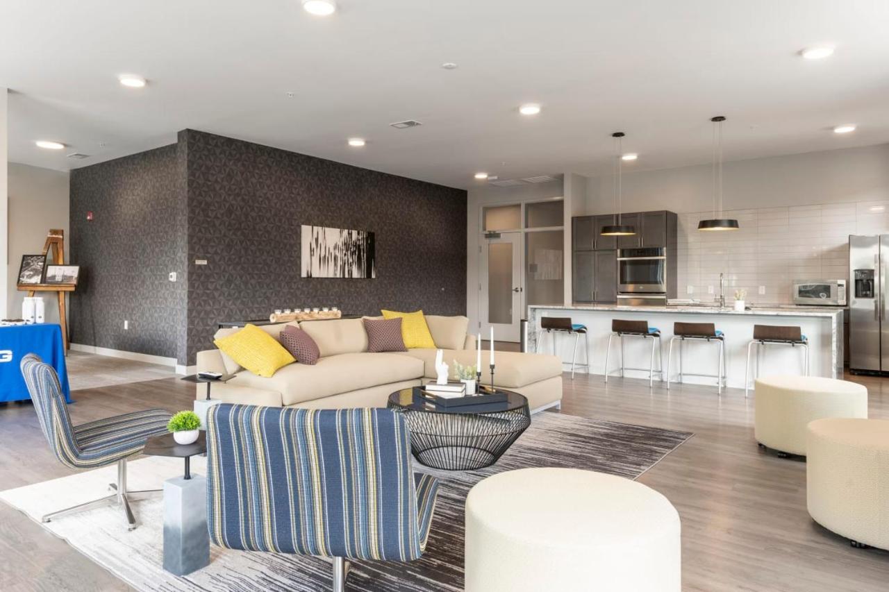Modern Dwntwn 1 Bdrm Apt Pool Gym Free Parking 인디애나폴리스 외부 사진