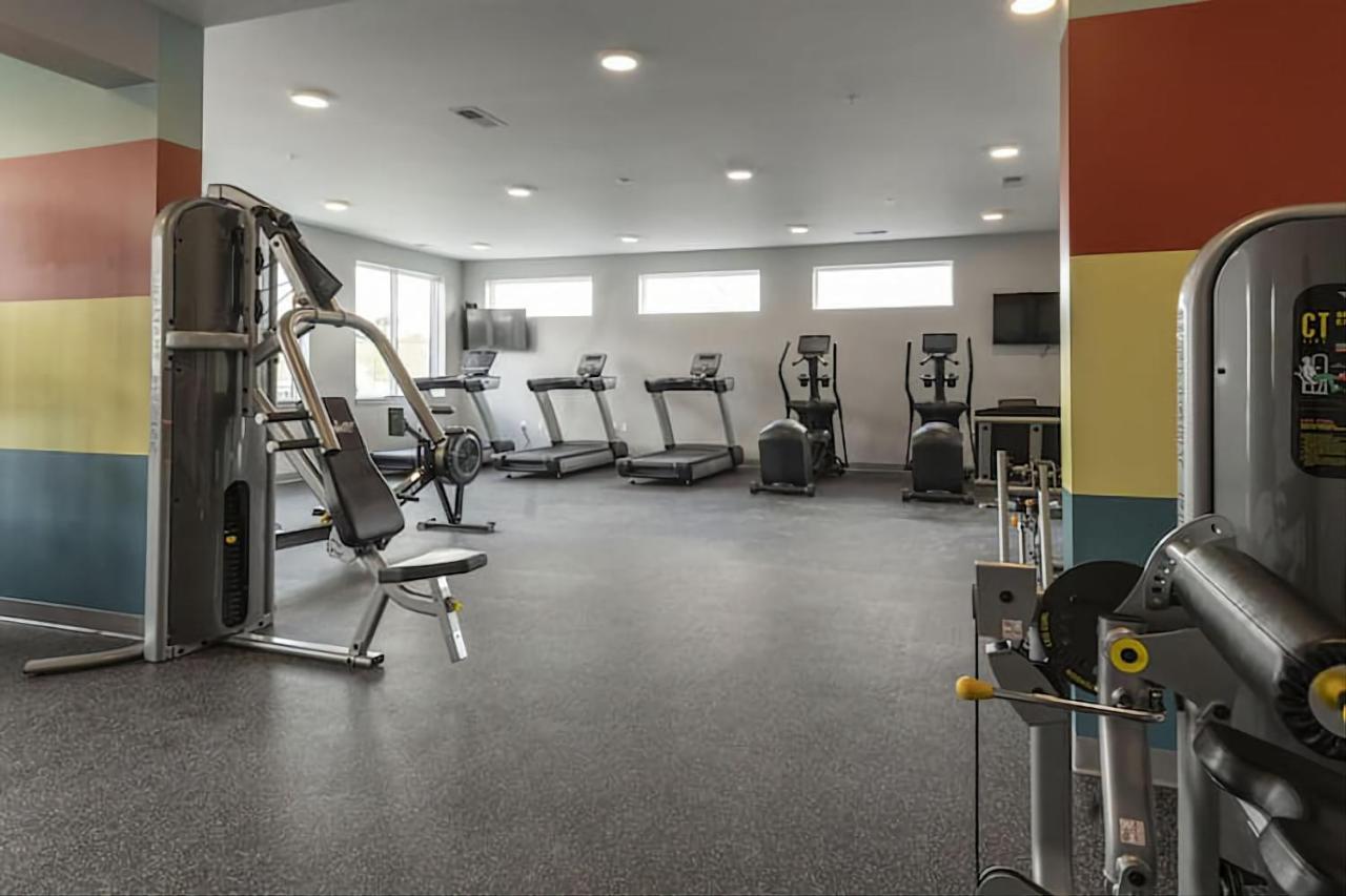 Modern Dwntwn 1 Bdrm Apt Pool Gym Free Parking 인디애나폴리스 외부 사진